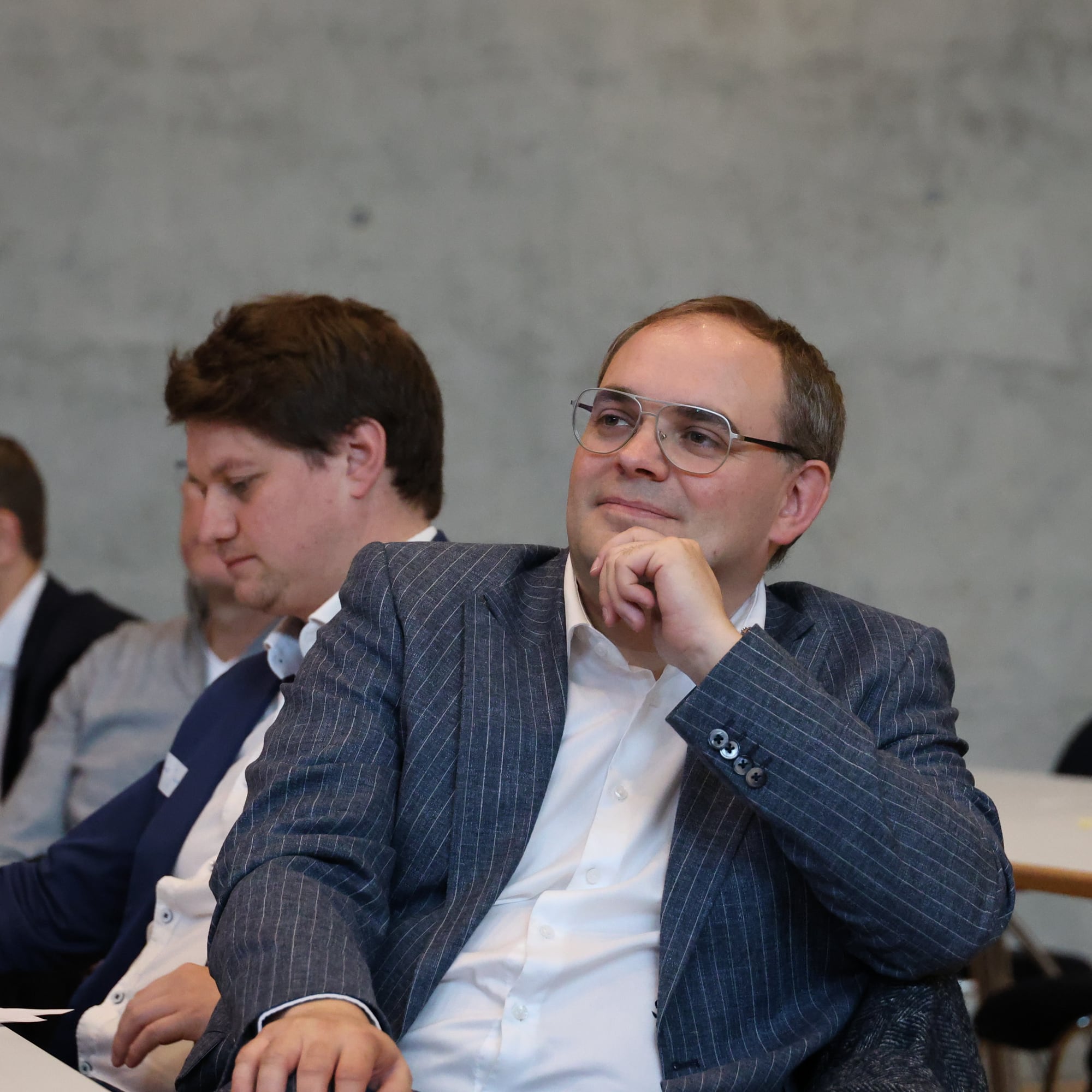 Austausch unter Kommunalpolitikerinnen und Kommunalpolitikern